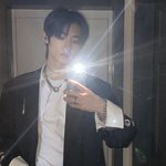 <b>성훈이</b> 후레쉬 거울 셀카 모음