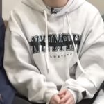 [댓글부탁해] 이 후드<b>티</b> 어디꺼<b>임</b>???