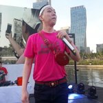 근데 자기 가수 명품,<b>재산</b>,수입 이런걸로는 왜