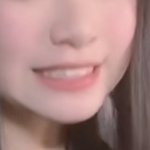 <b>이런</b> 립이랑 <b>블러셔</b> 알려주는애귀엿밍