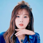 <b>진지</b>하게 강혜원 얼굴 바뀐거같지않아?