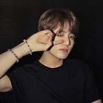 정국 <b>이런</b> <b>사진</b> 좀 더 주라ㅜ