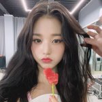 [댓글부탁해] 얘들아 장원영 갈발vs<b>흑발</b> 뭐가 더 취향임?