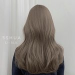이 머리색하려면 <b>탈색</b> 몇번 해야댐