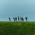 엔하이픈 때문에 약속의 네버랜드 보고있는데