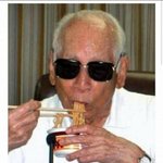 라면을 매일 먹다가 사망한 남자