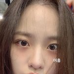 배윤경 <b>뒷</b>트임이나 <b>밑</b>트임 한거야 원래 그런거야??