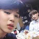 [군대] 정국이랑 지민이 <b>마라</b>핫