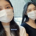 둘이 진짜 <b>자매</b> 같다
