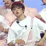 [더보이즈] 선우 고글 스티커 <b>찬희</b>가 붙여준거래