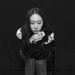 차갑게 날 보고 있어도 설레는 <b>여</b><b>돌</b>