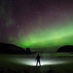 한겨울 밤하늘의 로망 '<b>오로라</b>'