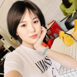 가상 인간 인플루언서 <b>김래</b>아