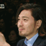 나 노래 듣고 우는 거 완전 오버하는 줄 알았음