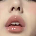 이런 느낌 나는 블러셔랑 <b>틴트</b> 없냐ㅠㅠㅠ
