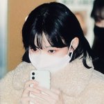 [댓글부탁해] <b>윈터</b> 앞트임 메이크업 어떻게 하는거임?