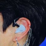 [스키즈] 승민이 새 인이어…