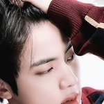 男돌이 가진 <b>도톰</b>하고 매력적인 립