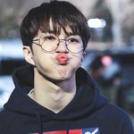 [VIXX] 22.01.05 재환이 <b>전역</b> <b>축하</b>해 ㅠㅠ