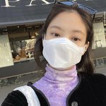 제니 이사진 <b>렌즈</b> 낀걸까??