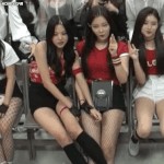 장원영 다리길이 <b>실감</b>짤