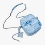 [방탄소년단] 호비가방 <b>원피스</b>에도 어울리겠지?