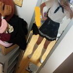 심심해서 중딩 <b>졸사</b> 찍을 때 입었던 옷 다시 입어<b>봄</b>