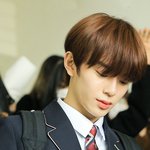 너넨 학교다닐때 이렇게 <b>생간</b> 사람 있었냐