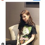수지 이 <b>티셔츠</b> ㅇㄷ꺼임??