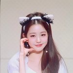 원영이 얼굴은 진짜 어플 돌린 것 같음