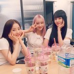 스테이씨 이때 데뷔전이지?