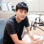 아이돌한테 안끌리는애들 있냐..?