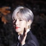 얘 이름이랑 <b>날짜</b> 좀 알려줄사람