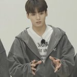 전정국 자꾸 타임<b>리프</b>하는데