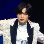 [NCT칠프] 아 이동혁 <b>셔츠</b> 단추 풀린 거 보셈ㅋㅋㅋㅋㅋㅋ