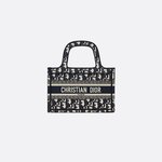 고딩이 들 명품백 골라주라