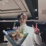 [모두드루와] <b>홍석</b>이 머리 기르는 중인가봐 더 잘 생겨졌네