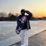 [댓글부탁해] 여기 졸업식 <b>한</b> 판<b>녀</b> 있음 ????