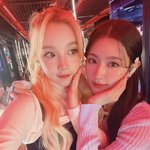 [모두드루와] 이 <b>조명</b>에서도 살아남은 것 좀 봐