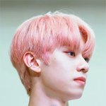 블링블링 자체 <b>조명</b> 켠 듯한 남돌