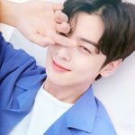 꿈처럼 느껴지는 <b>몽환</b>적인 미모들