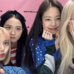 어제 뜬 블핑 <b>완전체</b> 사진