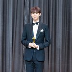 슬렌더 남돌이 바지 두 <b>벌</b> 겹쳐입었을 <b>때</b>