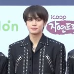 [NCT칠프] 정우 서있을때마다 멀뚱두팔 넘 귀엽지 않니