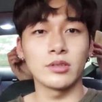 [댓글부탁해] 이 남자 몇살처럼 <b>보임</b>