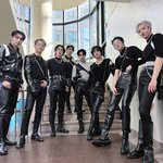 [펜타곤] 왜 아무도 <b>오늘</b> 착장 얘기 <b>안</b>하냐