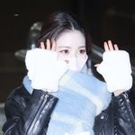 토끼<b>장갑</b>이 상당히 마음에 들었던 아이브 장원영