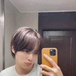 너네 <b>눈썹</b> 다리털 겨<b>털</b> 등 언제 첨으로 건들여봄?