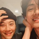 방탄 <b>뷔</b> 박효신 이 <b>투</b>샷 믿을수없어