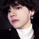 [군대] 방금 주운 <b>김뷔</b> 박찜 사진…